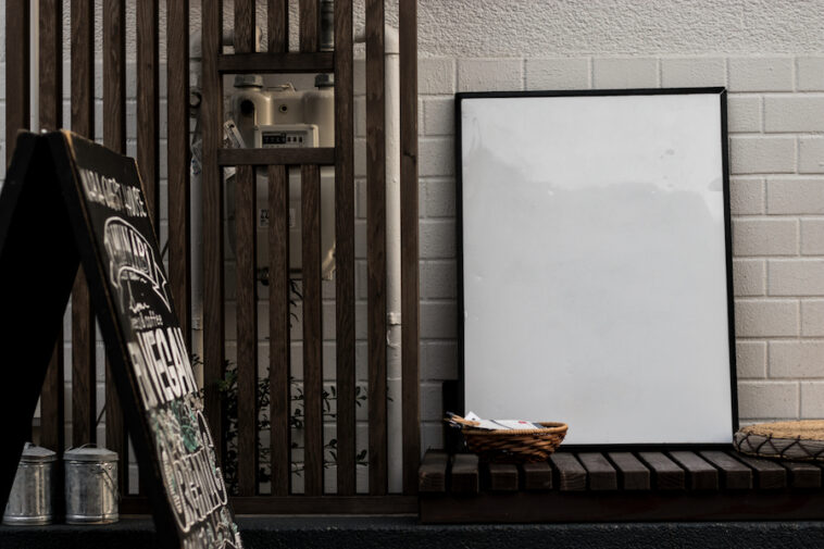 30+ Free Art Print Mockups & PSD Templates)